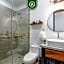 Amazing 2BR Condo with Rooftop pool - BBQ