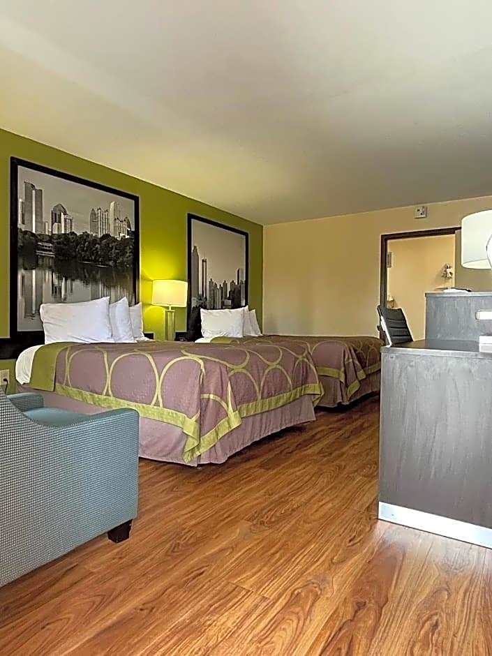 Motel 6 Forsyth, GA Tift College