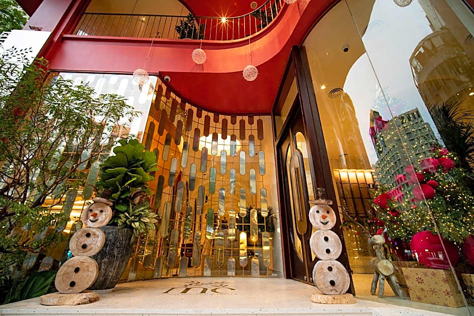 Me Saigon Boutique Hotel