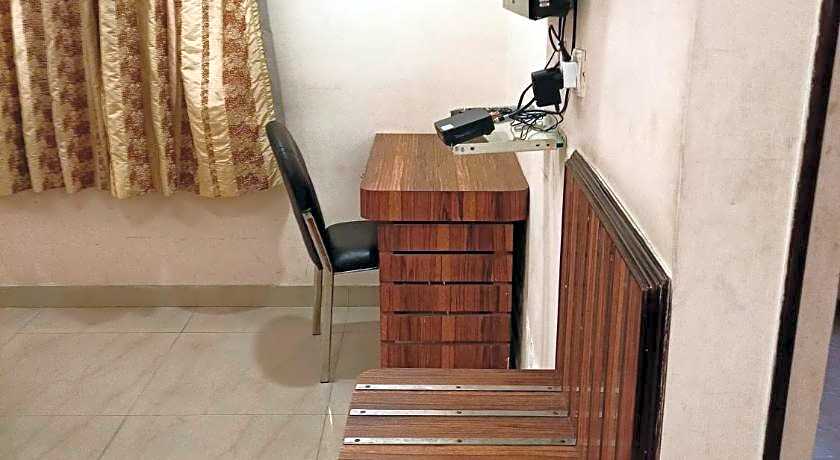 Di Di Hotel Alambagh