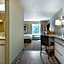 Extended Stay America Suites - Newark - Woodbridge