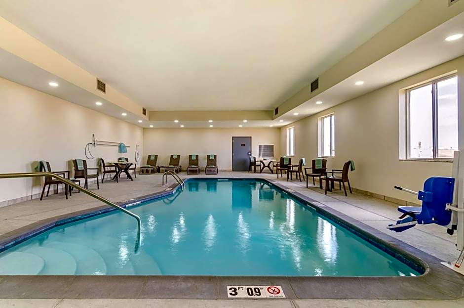 Comfort Inn & Suites Salina North