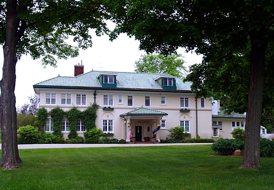 The Belvedere Inn & Restaurant