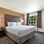 Cobblestone Hotel & Suites - Urbana