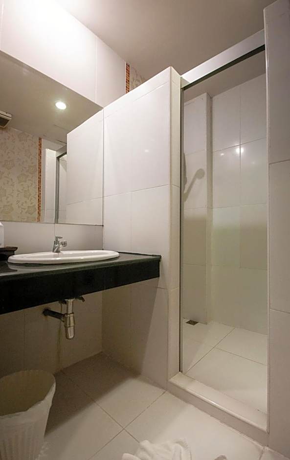 Chiangrai Grand Room Hotel