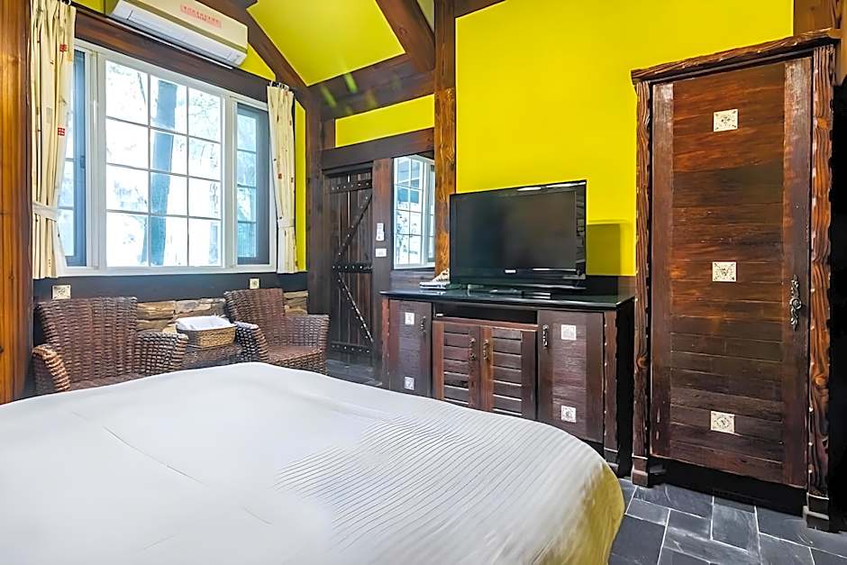 Provence Rose Lodge in Ching Jing B&B