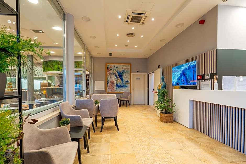 Berkeley Hotel & Day Spa