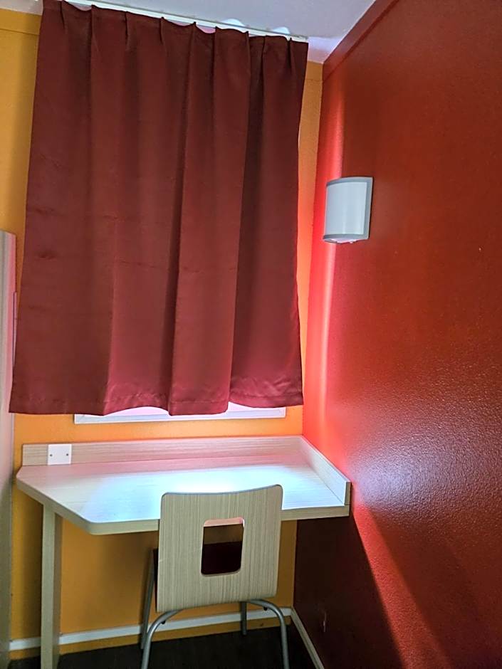 Premiere Classe Angers Sud - Les Ponts de Ce