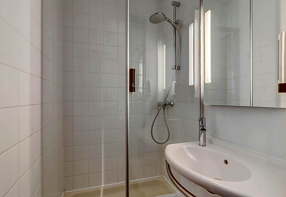 B&B HOTEL Montluçon Saint-Victor