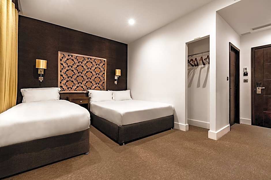 Grand Sapphire Hotel & Banqueting