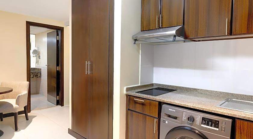 Dream City Hotel Apartments L.L.C. 