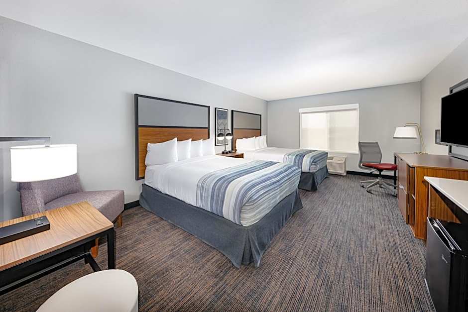 AmericInn by Wyndham International Falls Southwest