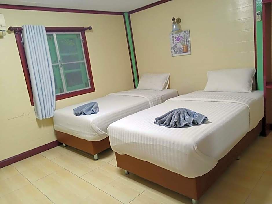 Haad Somboon House