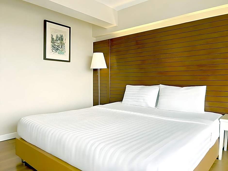 Ayothaya Riverside Hotel