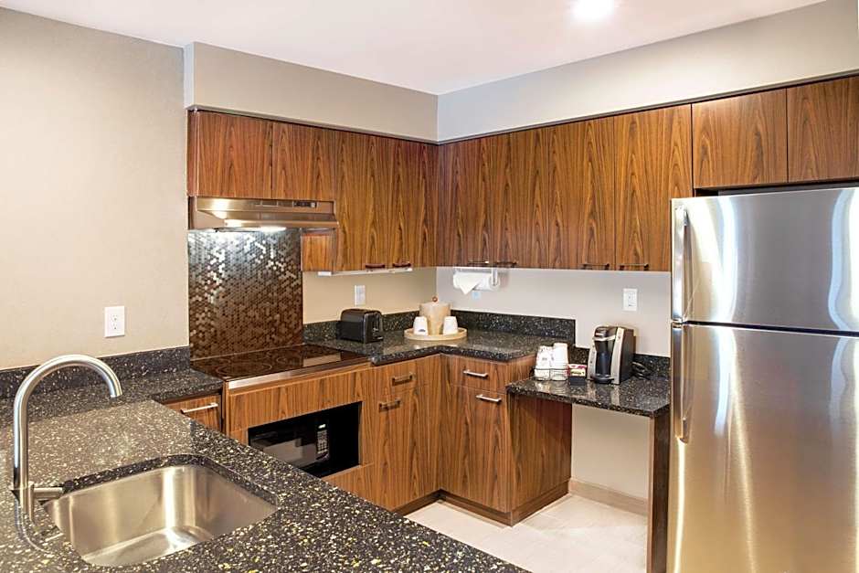 Hampton Inn By Hilton And Suites Seattle-Downtown