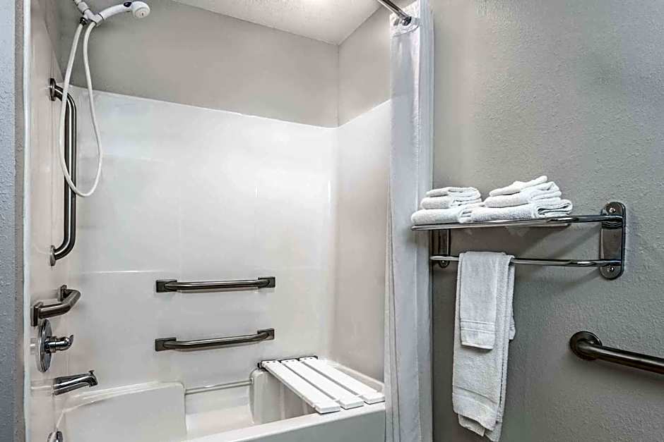 Microtel Inn & Suites By Wyndham Bremen