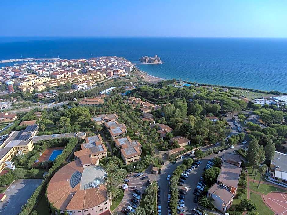 TH Le Castella - Baia degli Dei Village