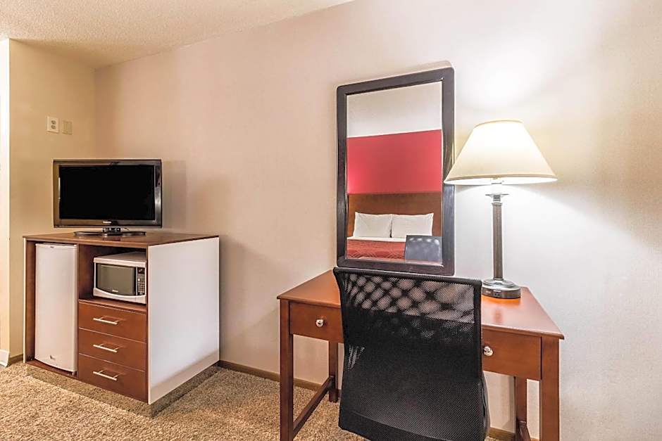 Econo Lodge Valley City