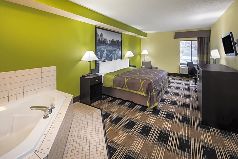 Super 8 by Wyndham Greer/Spartanburg Area