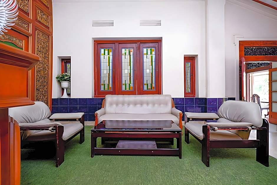 SUPER OYO Capital O 1644 Hotel Griya Kencana