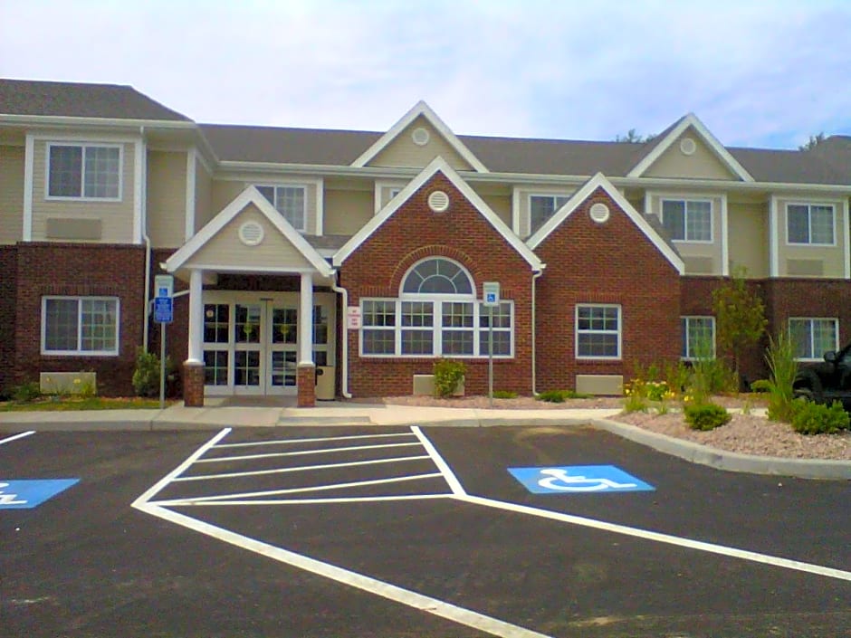 Microtel Inn & Suites By Wyndham Chili/Rochester Airport