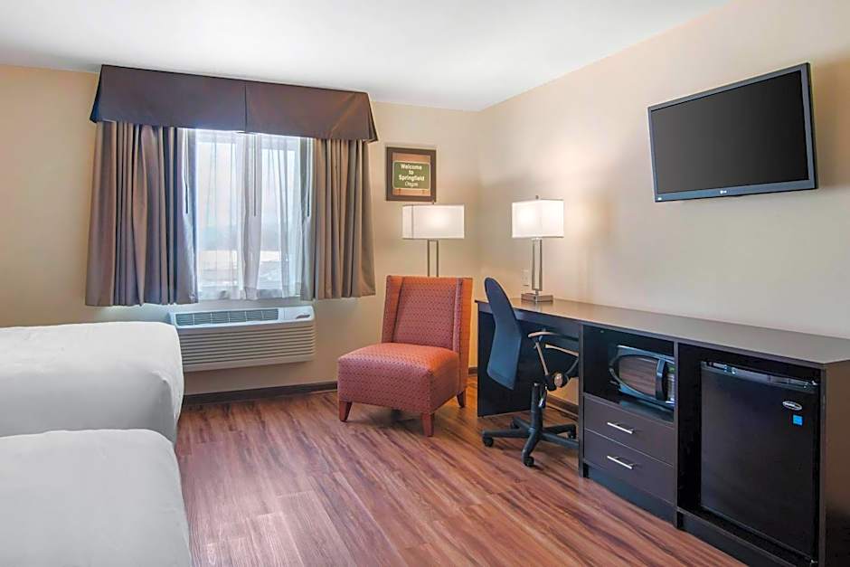 Econo Lodge Inn & Suites Springfield Main Street