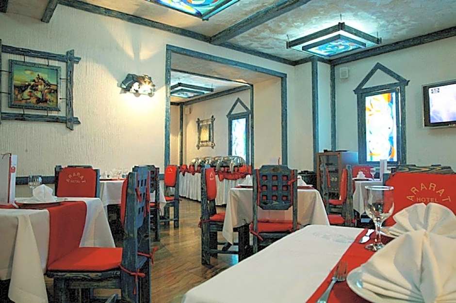 Ararat Hotel