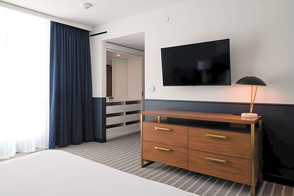 Cambria Hotel Boston Somerville