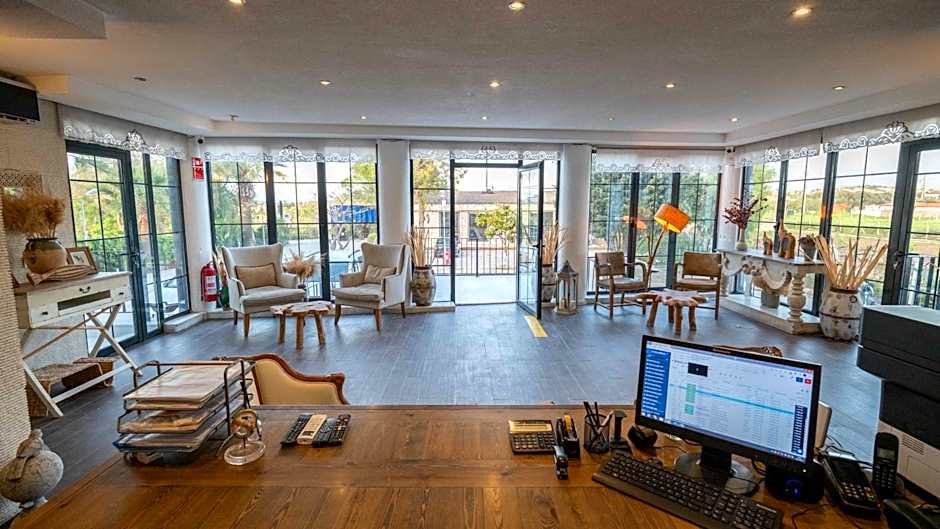 Enki Suess Alaçatı