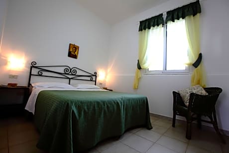 Apartment (4 Adults)