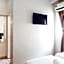Moment Hotel