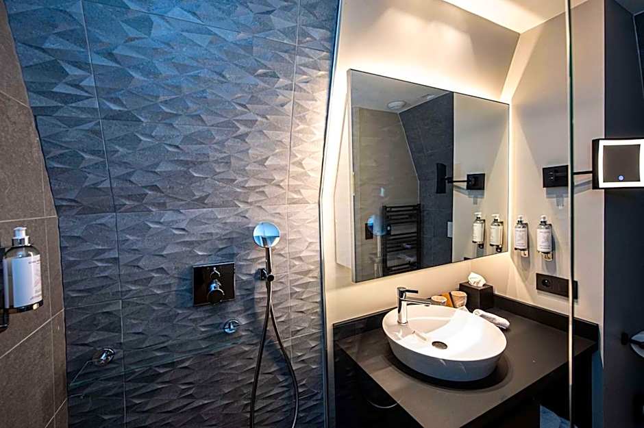 Best Western Premier Le Chapitre Hotel & Spa