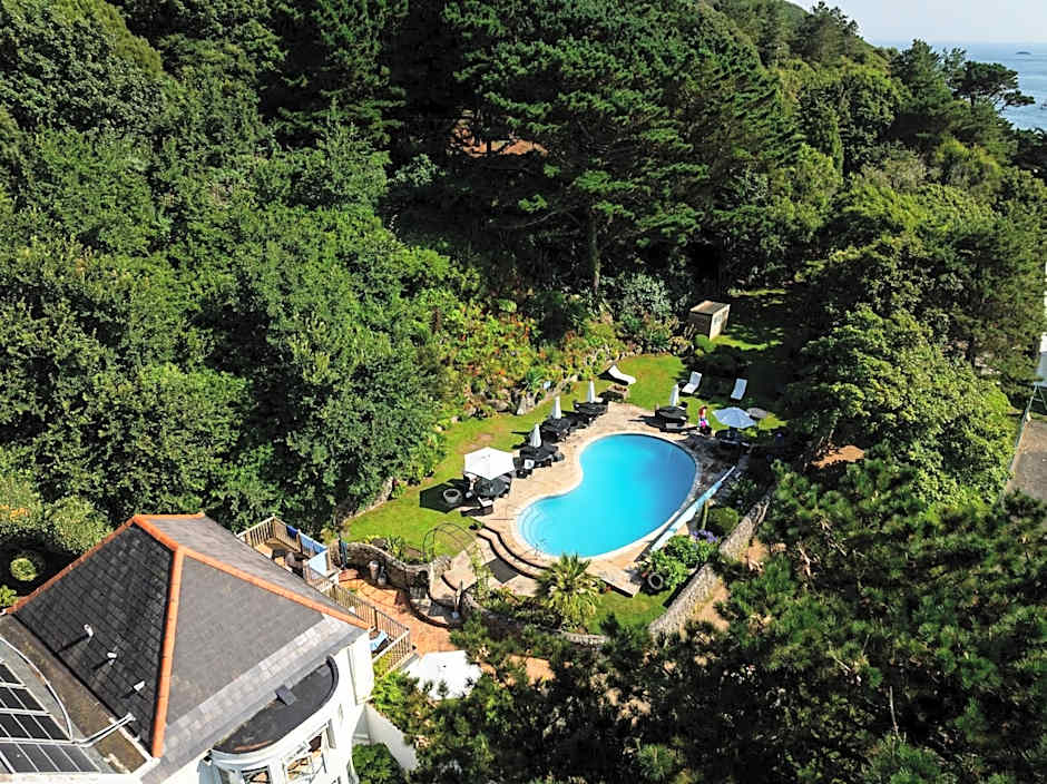 The White House Hotel