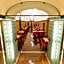Le Petit Hotel