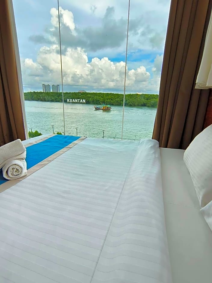 Riverbank Hotel by MRVJ BUSINESS
