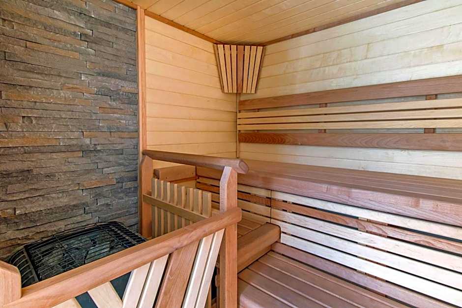 UpValley Inn & Hot Springs, Ascend Hotel Collection 