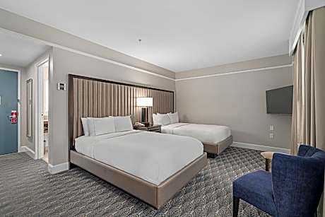 Double Room with Two Double Beds and Roll-in Shower - Mobility Access