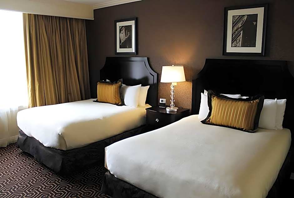 Executive 2 Queen Beds — 5 fotoğraftan 1. fotoğraf