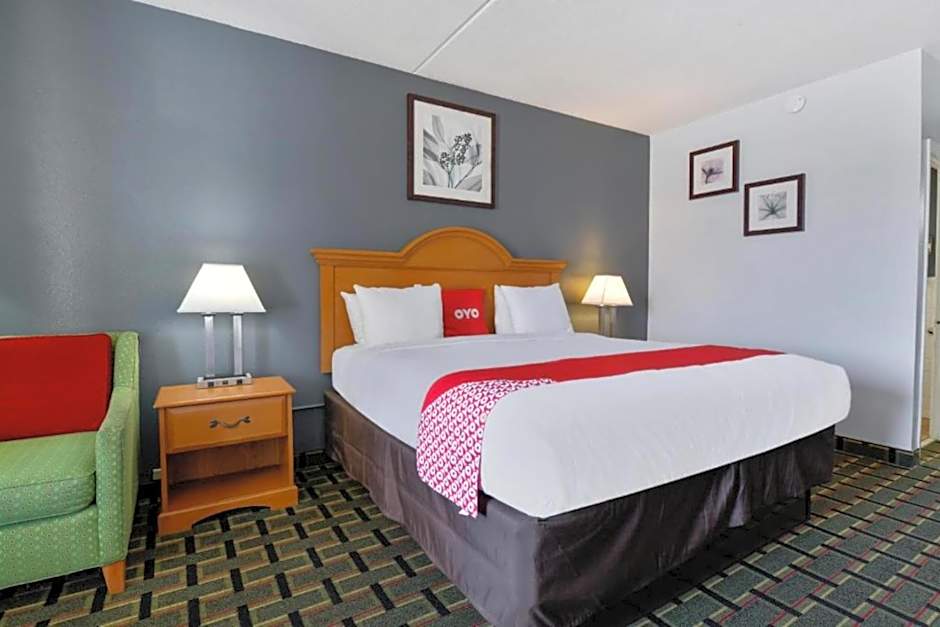 OYO Hotel Twin Lake- Lake Park Valdosta area