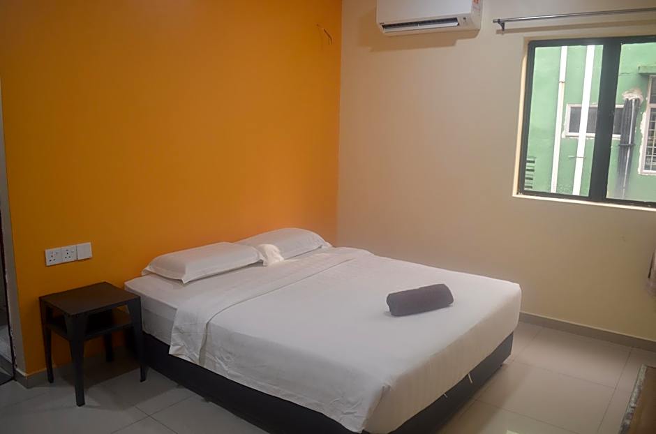 Photo 1 of 4 of Double Room