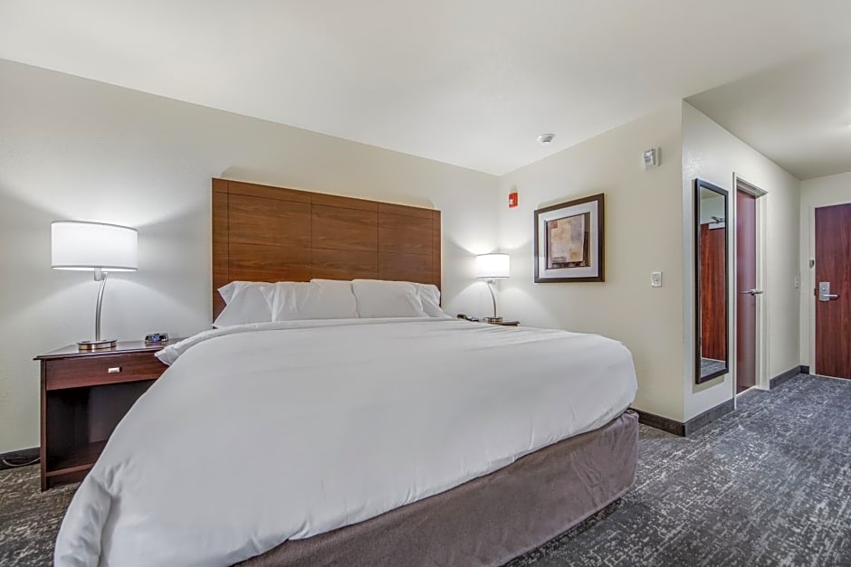 Cobblestone Hotel & Suites - Cozad