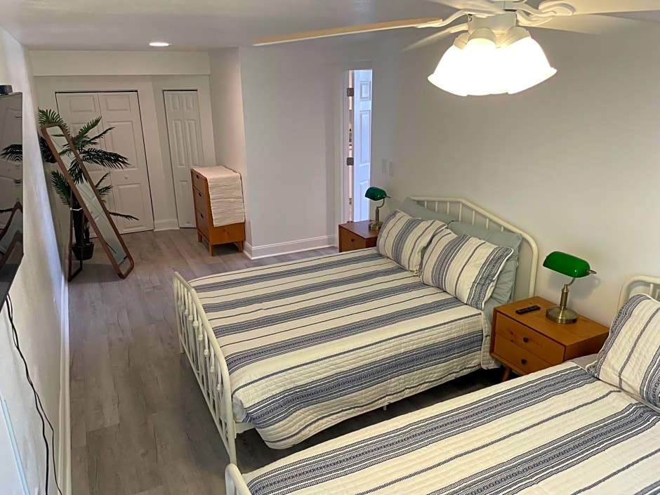 Daytona Shores Inn and Suites