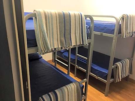 Quadruple Room with Private Bathroom