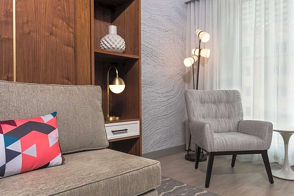 Le Meridien Denver Downtown