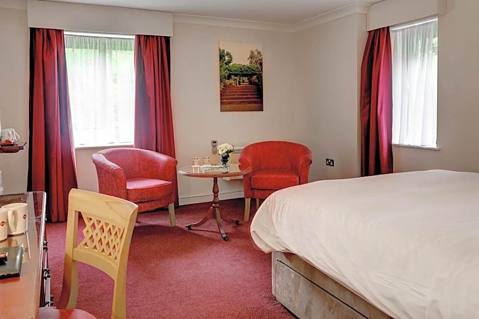 Best Western Plus Bentley Hotel, Leisure Club & Spa