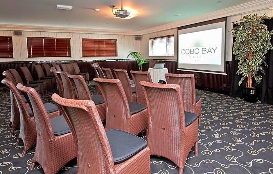 Cobo Bay Hotel