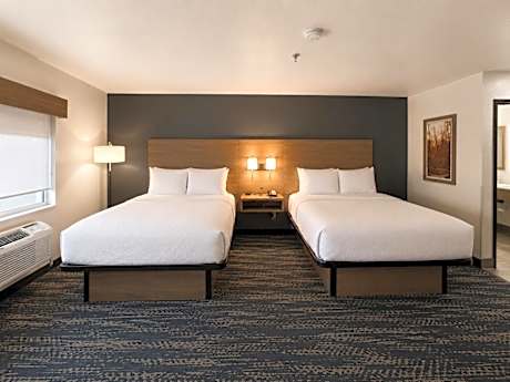 Suite with Two Queen Beds - Non-Smoking