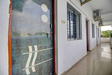 OYO 814190 Hotel Royal Inn