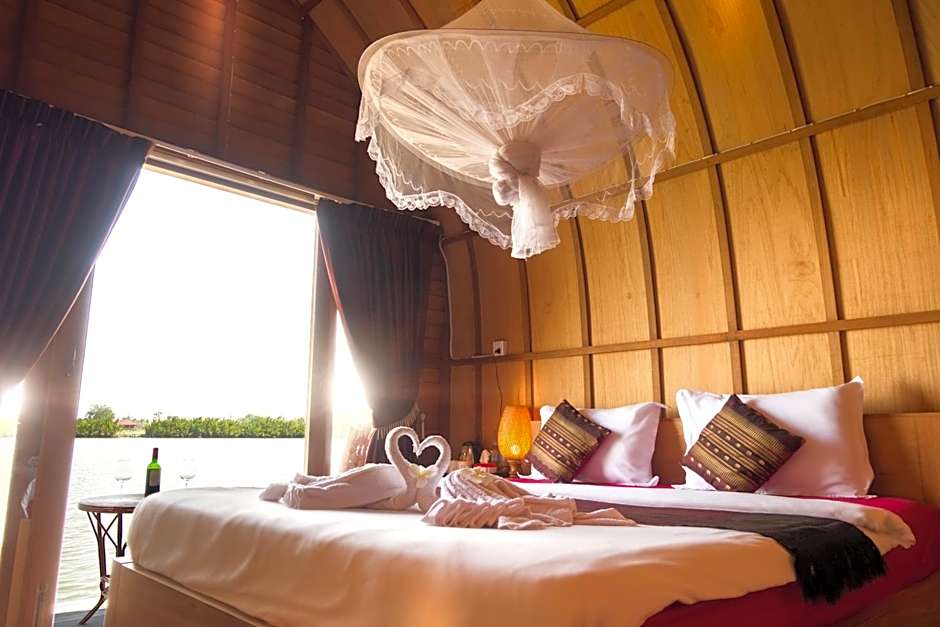 Bamboo Bungalow