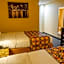 Elmhurst Hotel